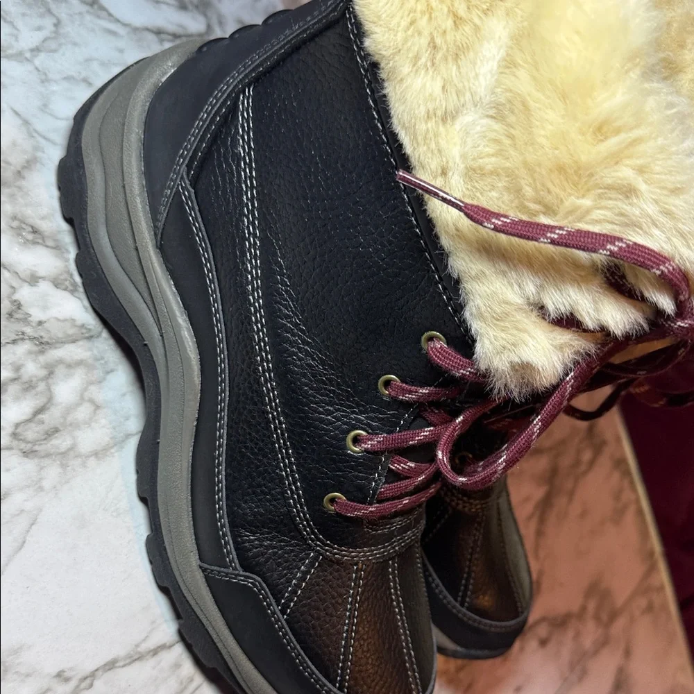 Clarks Black with Cream Faux Fur Winter Style Boots with NWOT SZ 9 - Picture 5 of 13